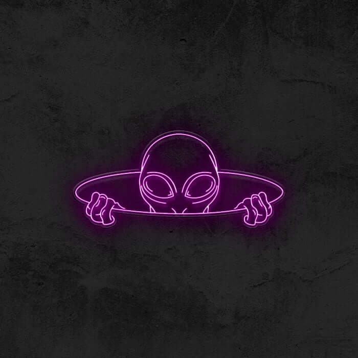 Peeking Alien 👽