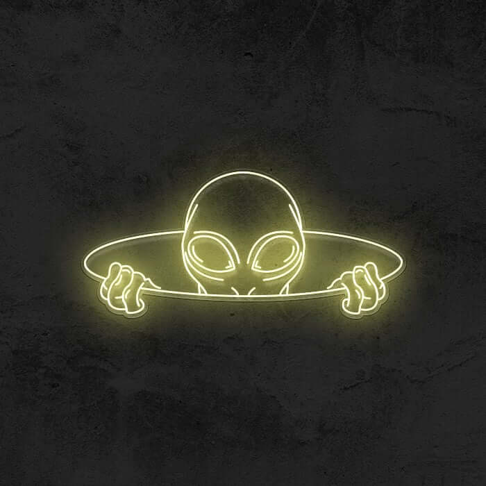 Peeking Alien 👽