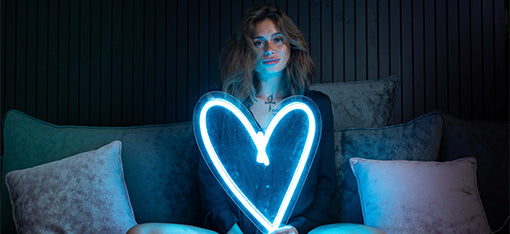 Who Loves Neon? You Love Neon! Six Reasons to Love Neon