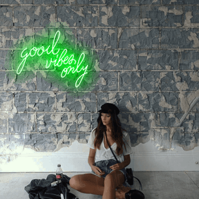Good Vibes Only - Good Vibes Neon