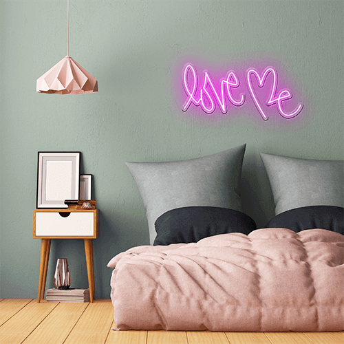 Love Me - Good Vibes Neon
